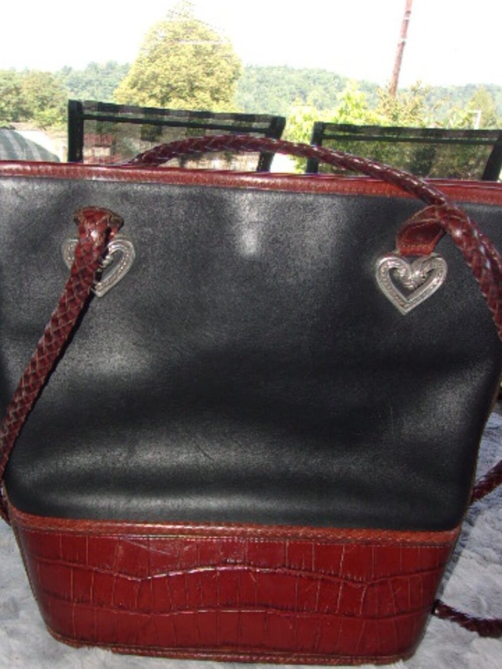 E-252 VINTAGE BRIGHTON CAROLINE BUCKET BAG